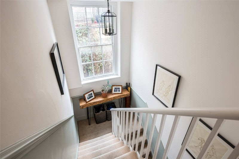 Moreton Terrace, London, SW1V