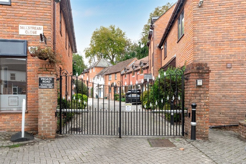Millstream Close, Wimborne, Dorset, BH21