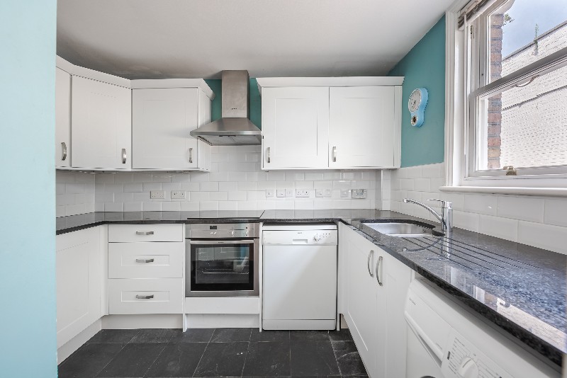 Usborne Mews, London, UK, SW8