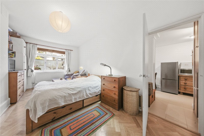 Elgin Crescent, London, W11