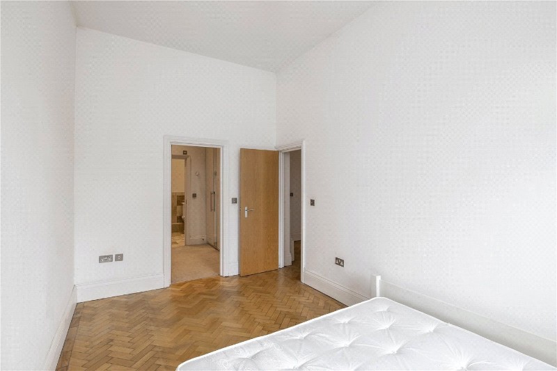 Leigham Court Road, London, SW16