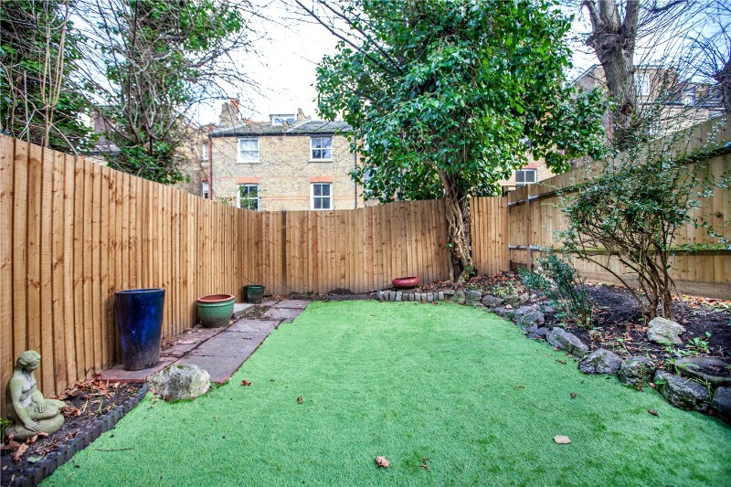 Milton Avenue, London, N6