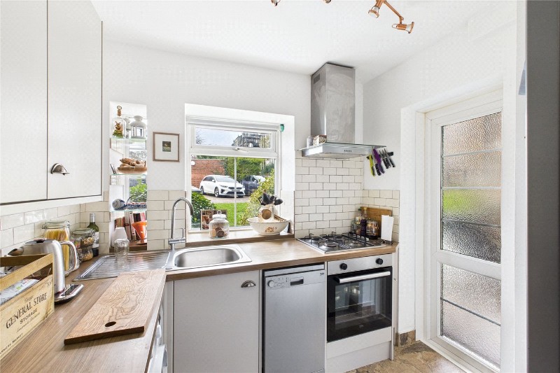 Streatham High Road, London, SW16