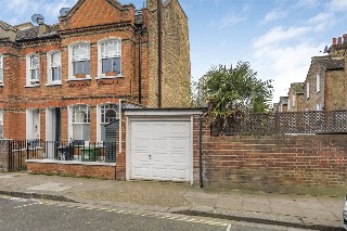 Wandsworth Bridge Road, London, SW6