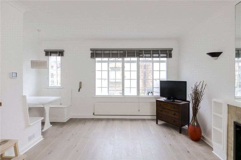 Connaught Close, London, W2