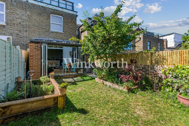 Eade Road, London, N4