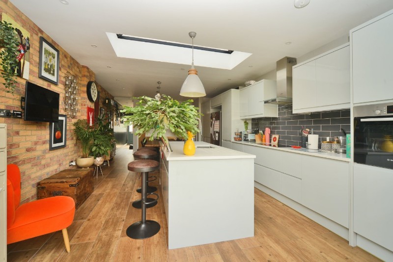 Longfellow Road, Worcester Park, KT4