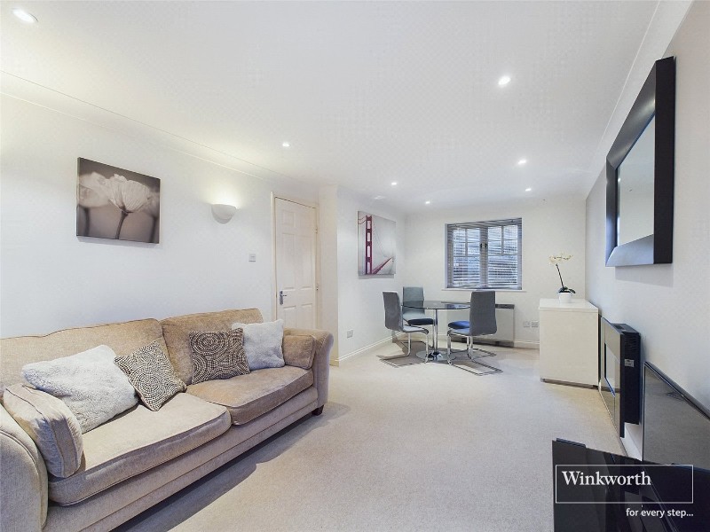 Swan Place, Reading, Berkshire, RG1