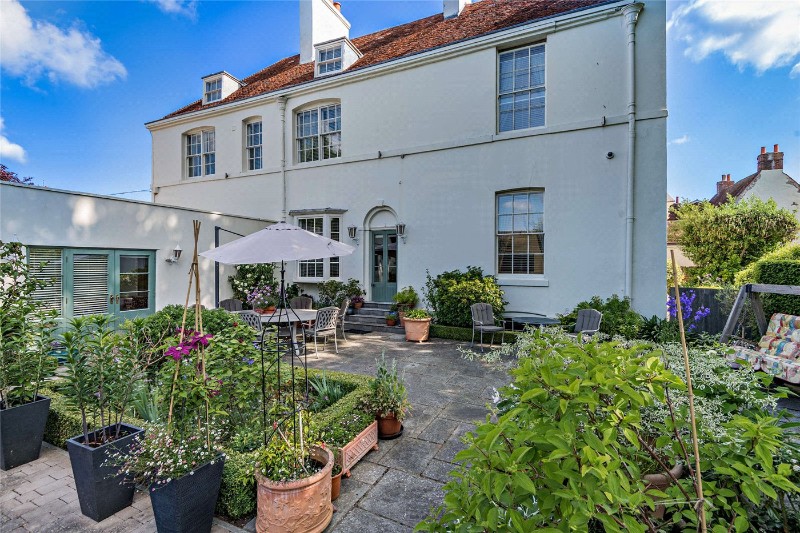 Linden Grove, Canterbury, Kent, CT2