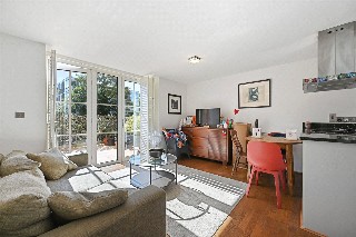 Great West Road, London, W6