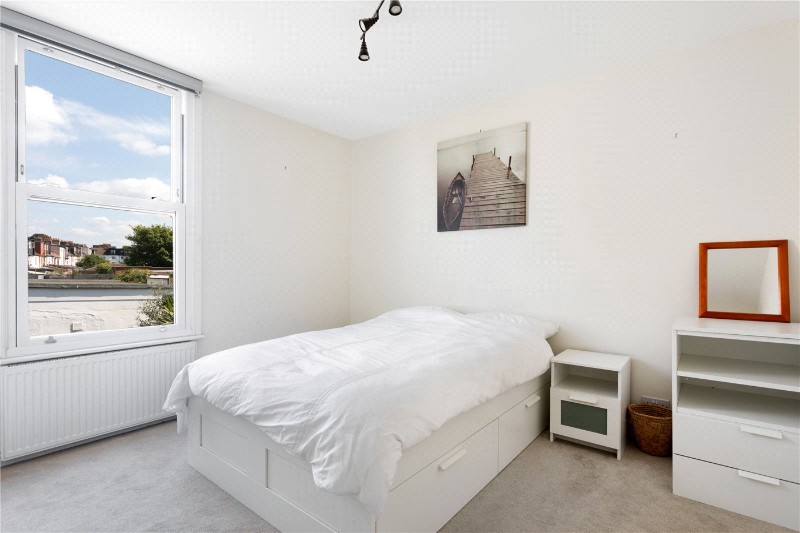 Broadwater Road, London, SW17