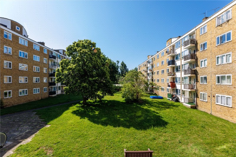 Hayward Gardens, London, SW15