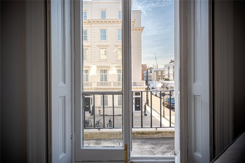St Georges Drive, London, SW1V
