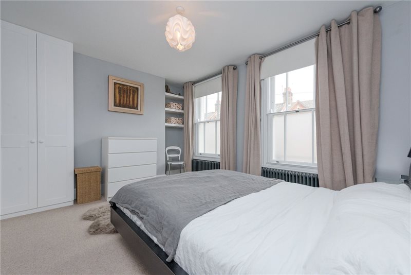 Kilburn Lane, London, W10