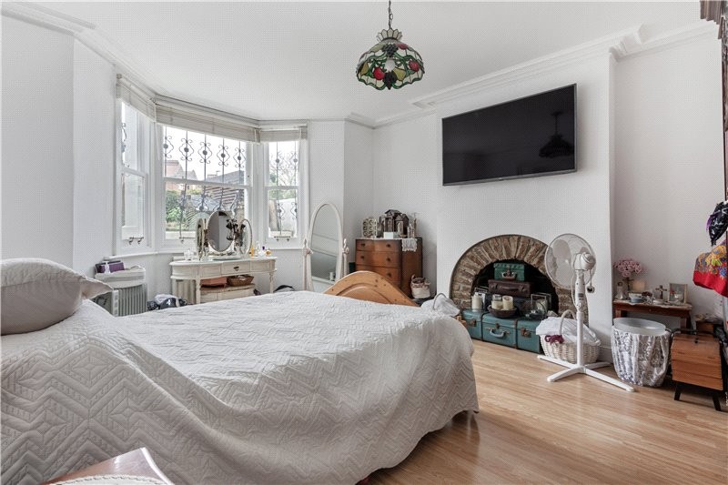 Knatchbull Road, London, SE5