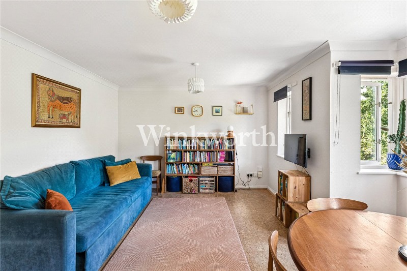 Myddleton Avenue, London, N4