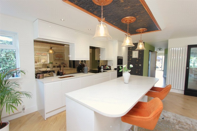Trinity Road, Rayleigh, Essex, SS6