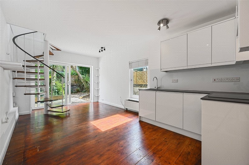 Godolphin Road, London, W12