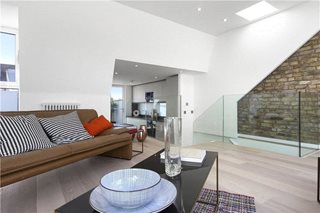 Collingbourne Road, London, W12