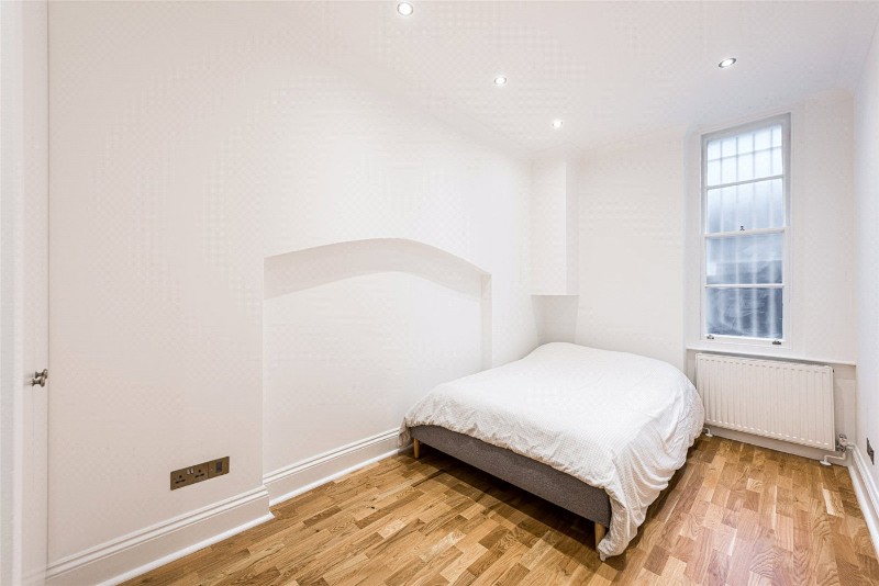 St Georges Drive, London, SW1V