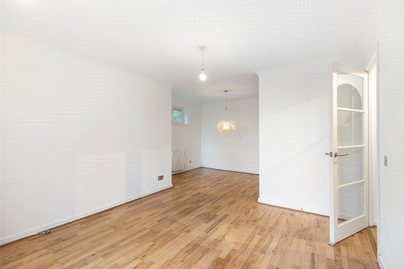 Kingswood Drive, London, SE19