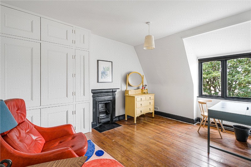 Topsfield Parade, Tottenham Lane, London, N8