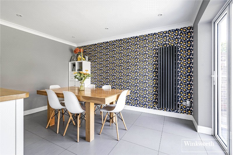 Heywood Drive, Bagshot, Surrey, GU19