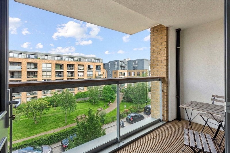 Canalside Square, London, N1