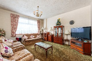 Princes Avenue, London, N13