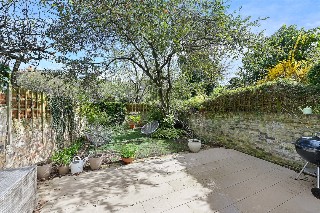 Ormiston Grove, London, W12