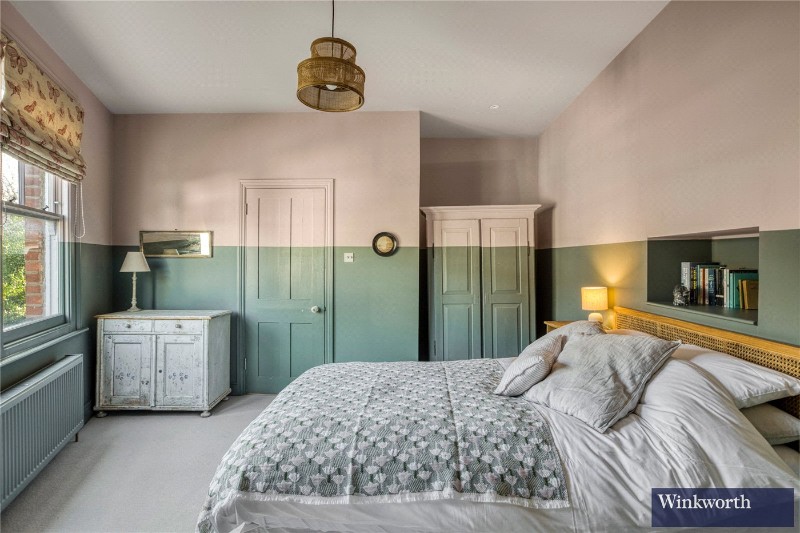 Leighton Gardens, London, NW10