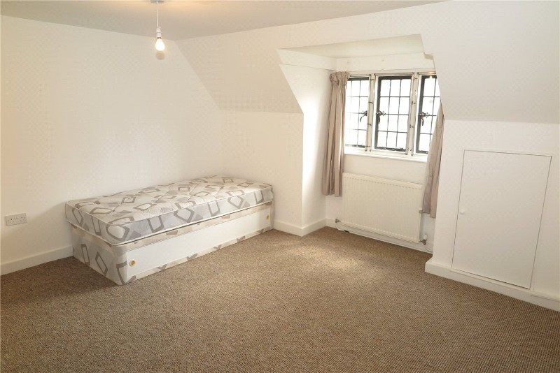 West Street, Farnham, Surrey, GU9