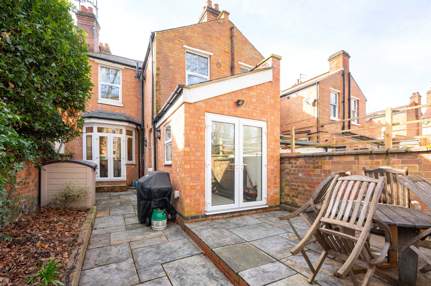 Garden To House