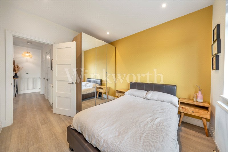 The Mount, 214 Creighton Avenue, London, N2