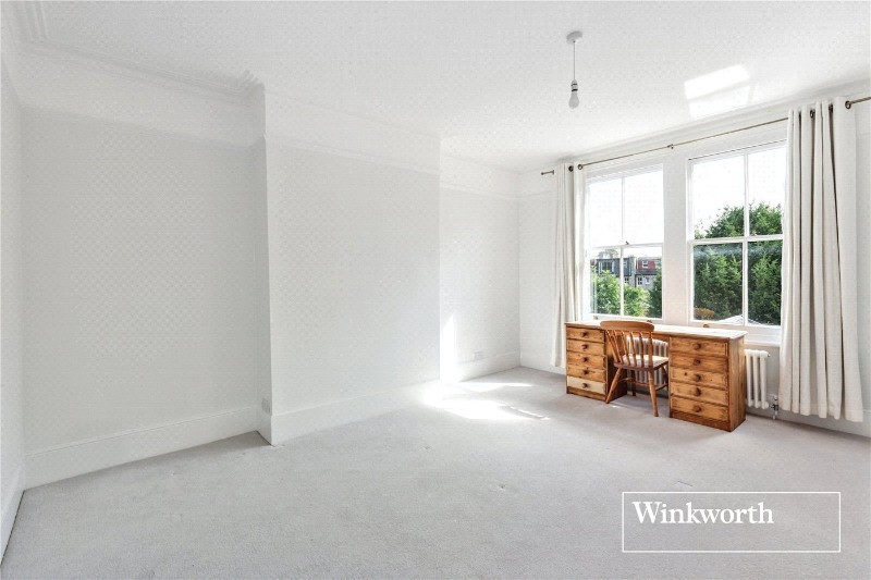 Etchingham Park Road, Finchley, London, N3