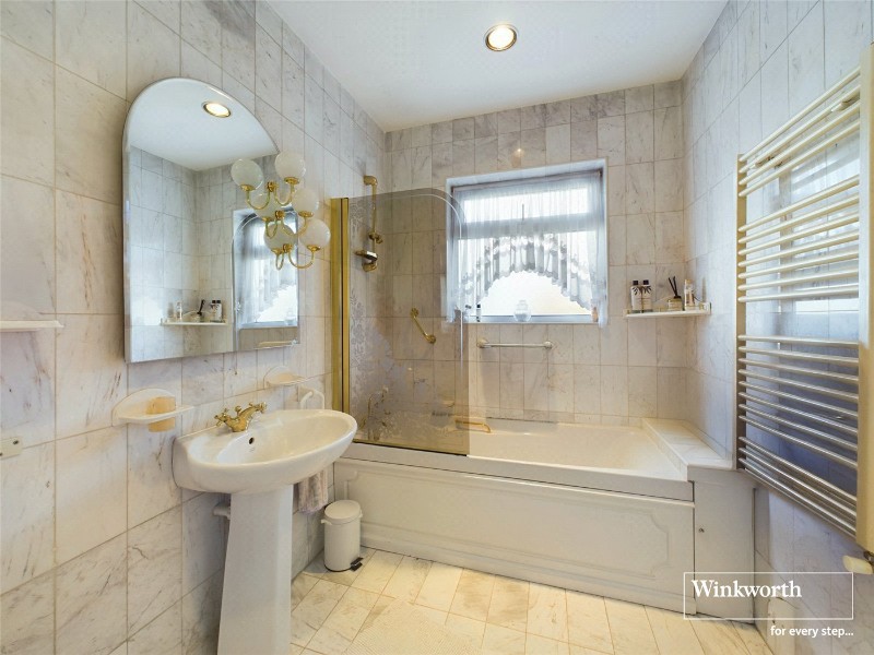 Edgeworth Crescent, Hendon, London, NW4
