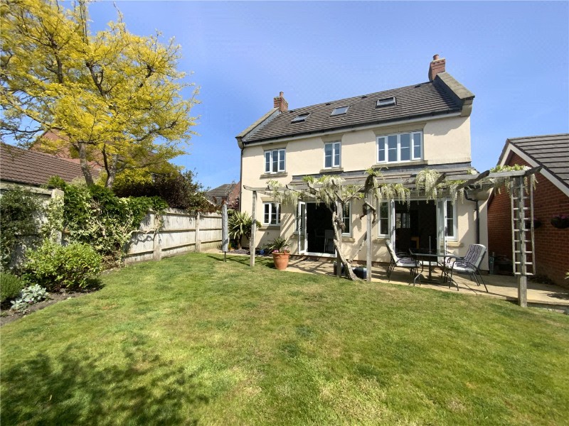 Fruitfields Close, Devizes, Wiltshire, SN10