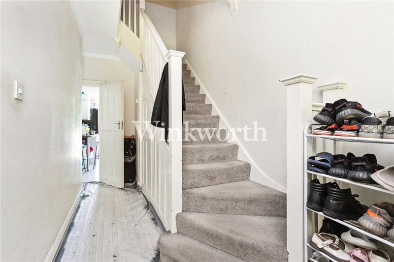 Ewart Grove, London, N22