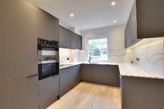 Shooters Hill Road, Blackheath, London, SE3