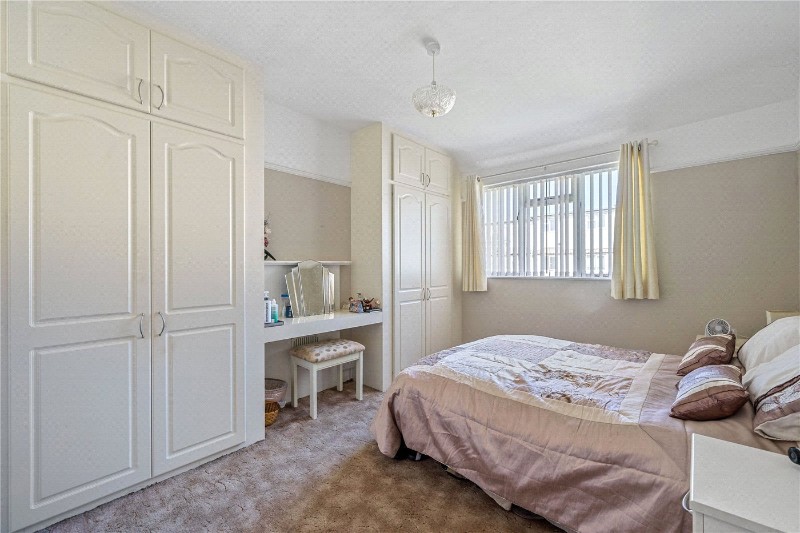 Canmore Gardens, London, SW16