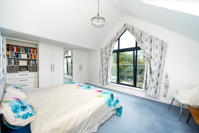 Montagu Road, Highcliffe, Christchurch, Dorset, BH23