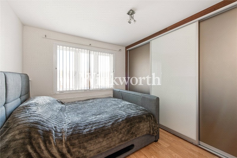 Academia Way, London, N17