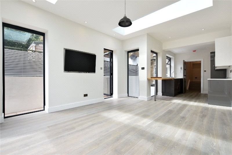 Greyhound Road, London, W6