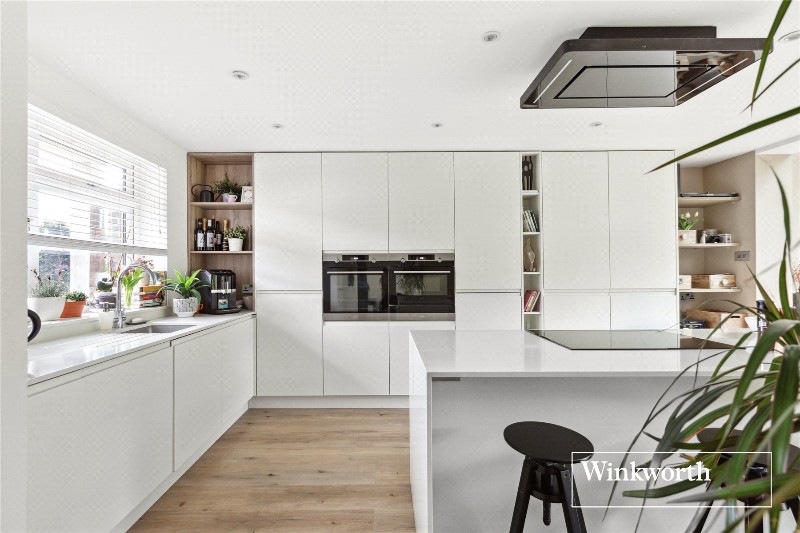 Denton Close, Barnet, EN5