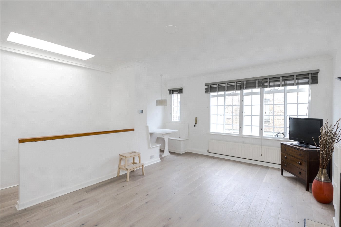 Connaught Close, London, W2