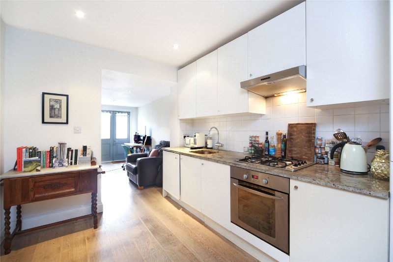 Gayford Road, London, W12