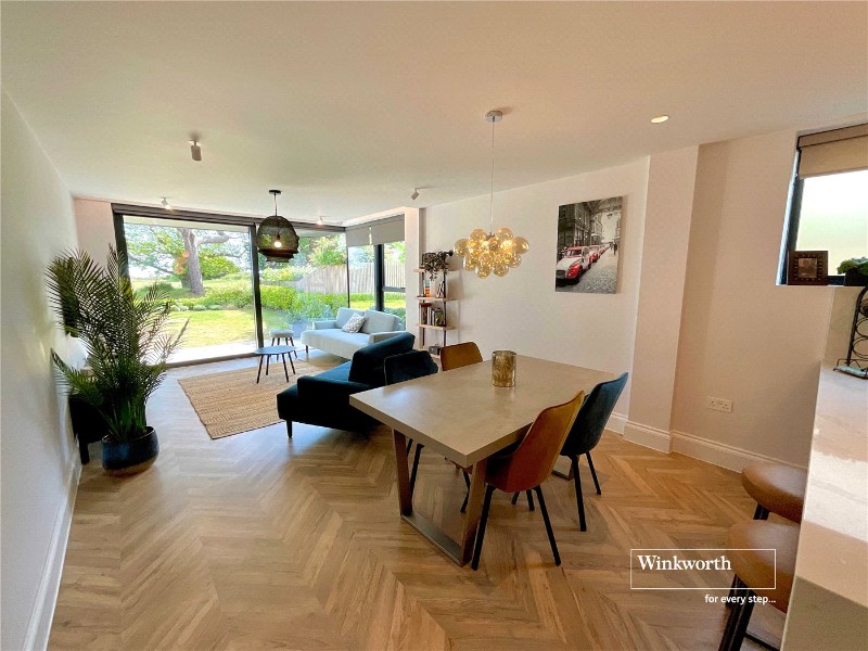 Wharncliffe Road, Highcliffe, Christchurch, Dorset, BH23