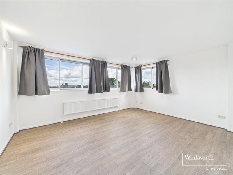 Valley Drive, London, NW9