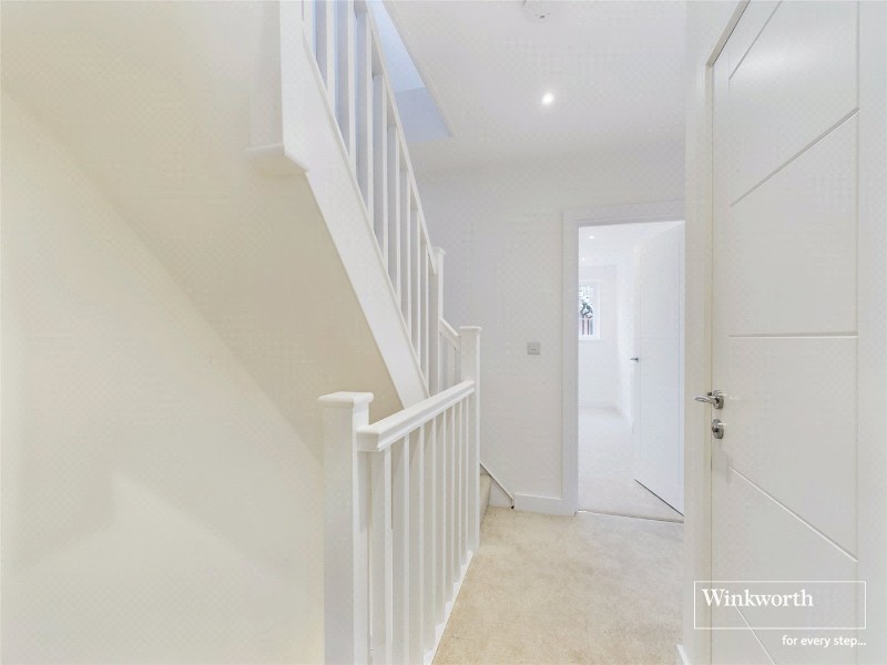 Maxwelton Close, Mill Hill, NW7