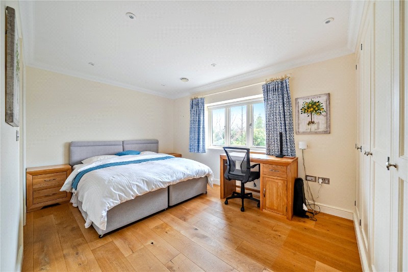 Cherry Tree Walk, Rowledge, Farnham, Surrey, GU10